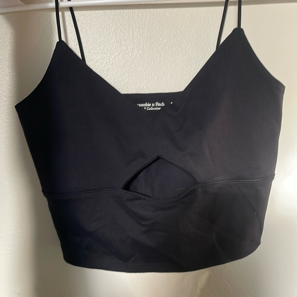 Black cut out crop tank